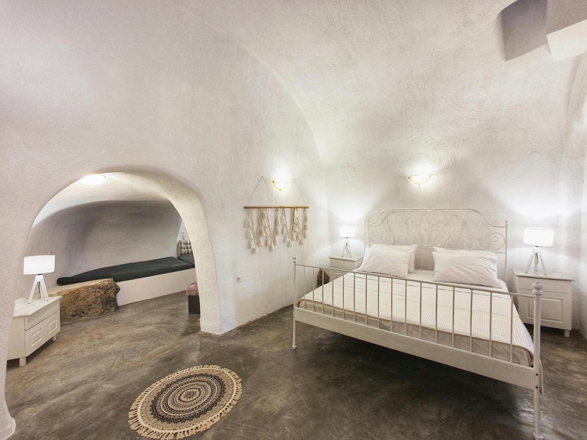 Navita Cave Houses ثيرا المظهر الخارجي الصورة