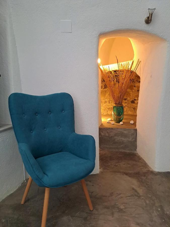 Navita Cave Houses ثيرا المظهر الخارجي الصورة